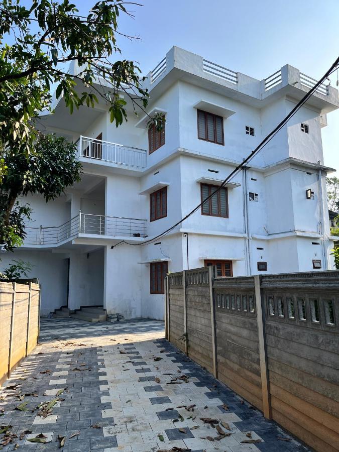 Wayanad Biriyomz Residency, Kalpatta, Low Cost Rooms And Deluxe Apartment Exterior foto